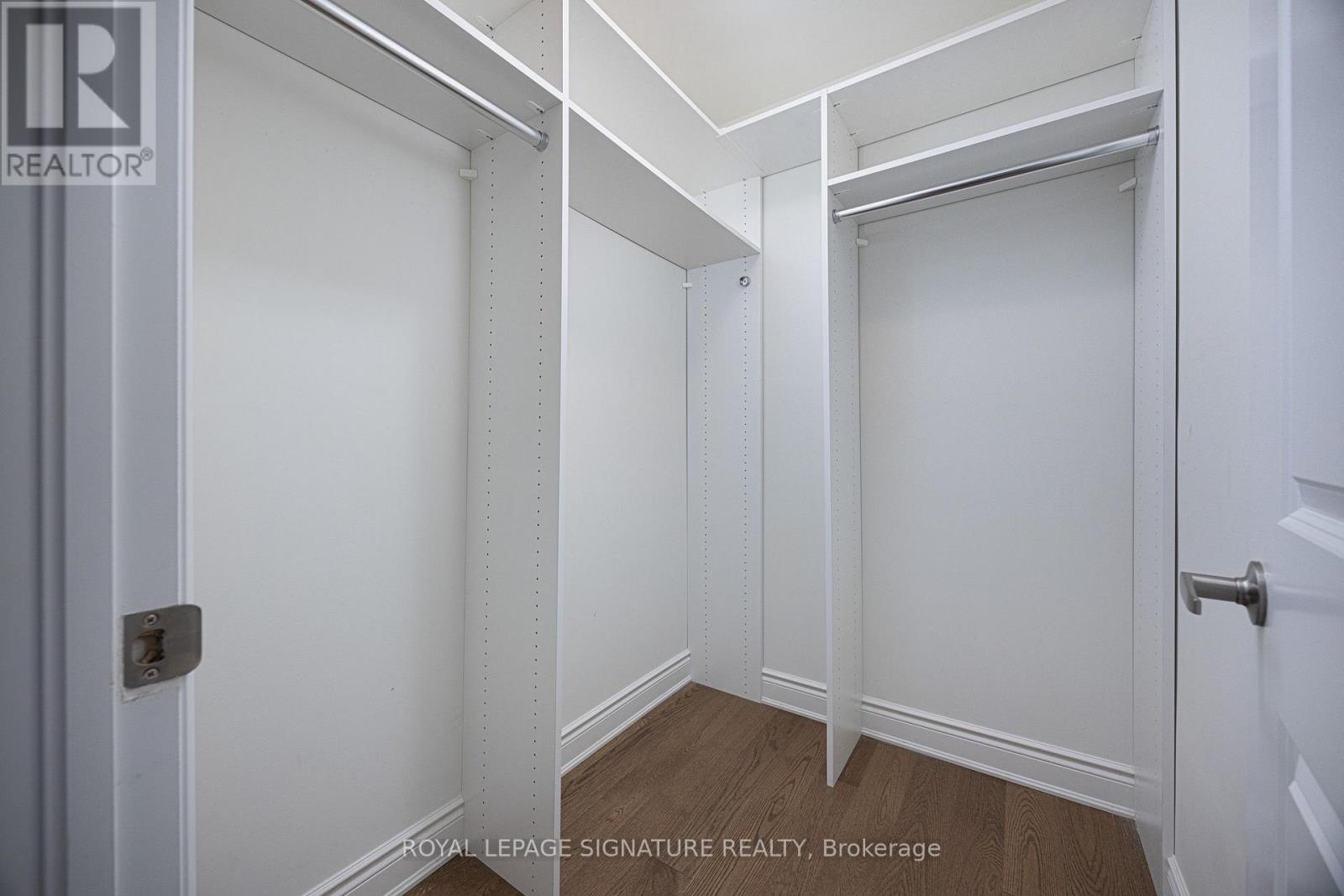 19 HOLLYHOCK COURT - 42