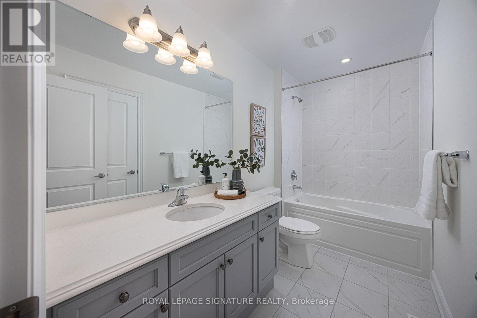19 HOLLYHOCK COURT - 43
