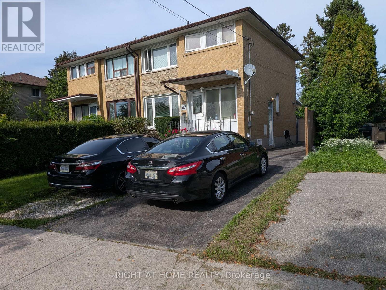 47 ROYWOOD DRIVE - 1