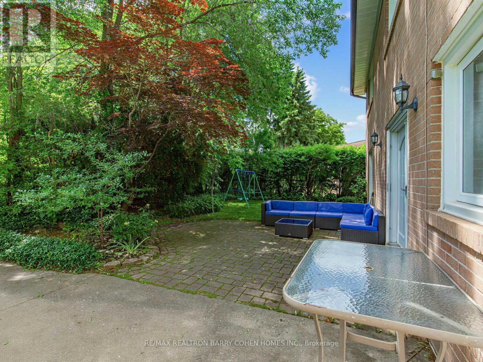 8 BOLDMERE CRESCENT - 26