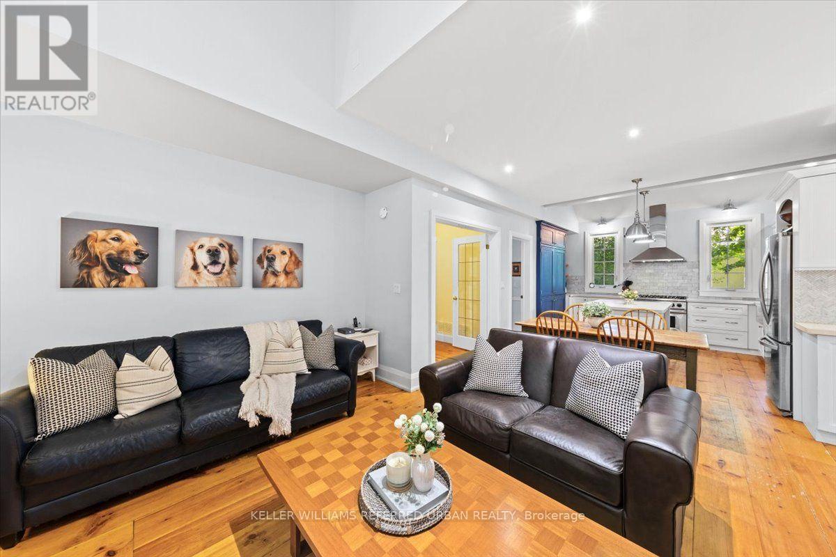 62 WENTWORTH AVENUE - 12