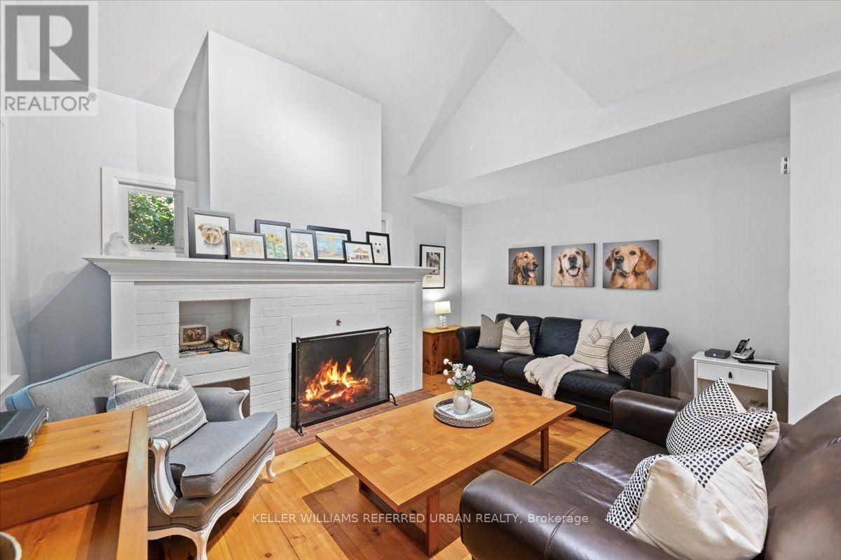 62 WENTWORTH AVENUE - 14