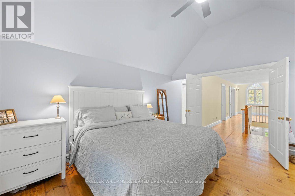 62 WENTWORTH AVENUE - 24