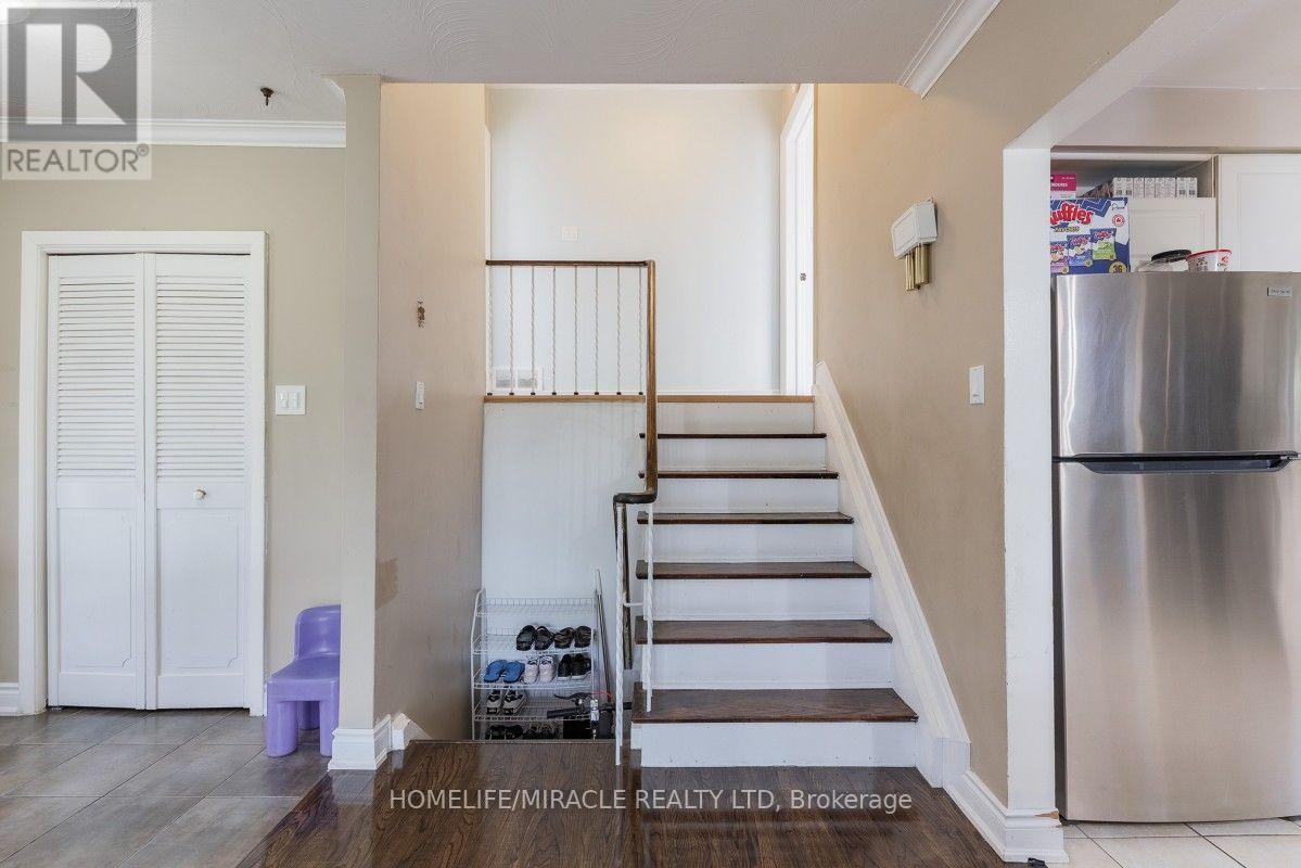 20 MAYHILL CRESCENT - 13