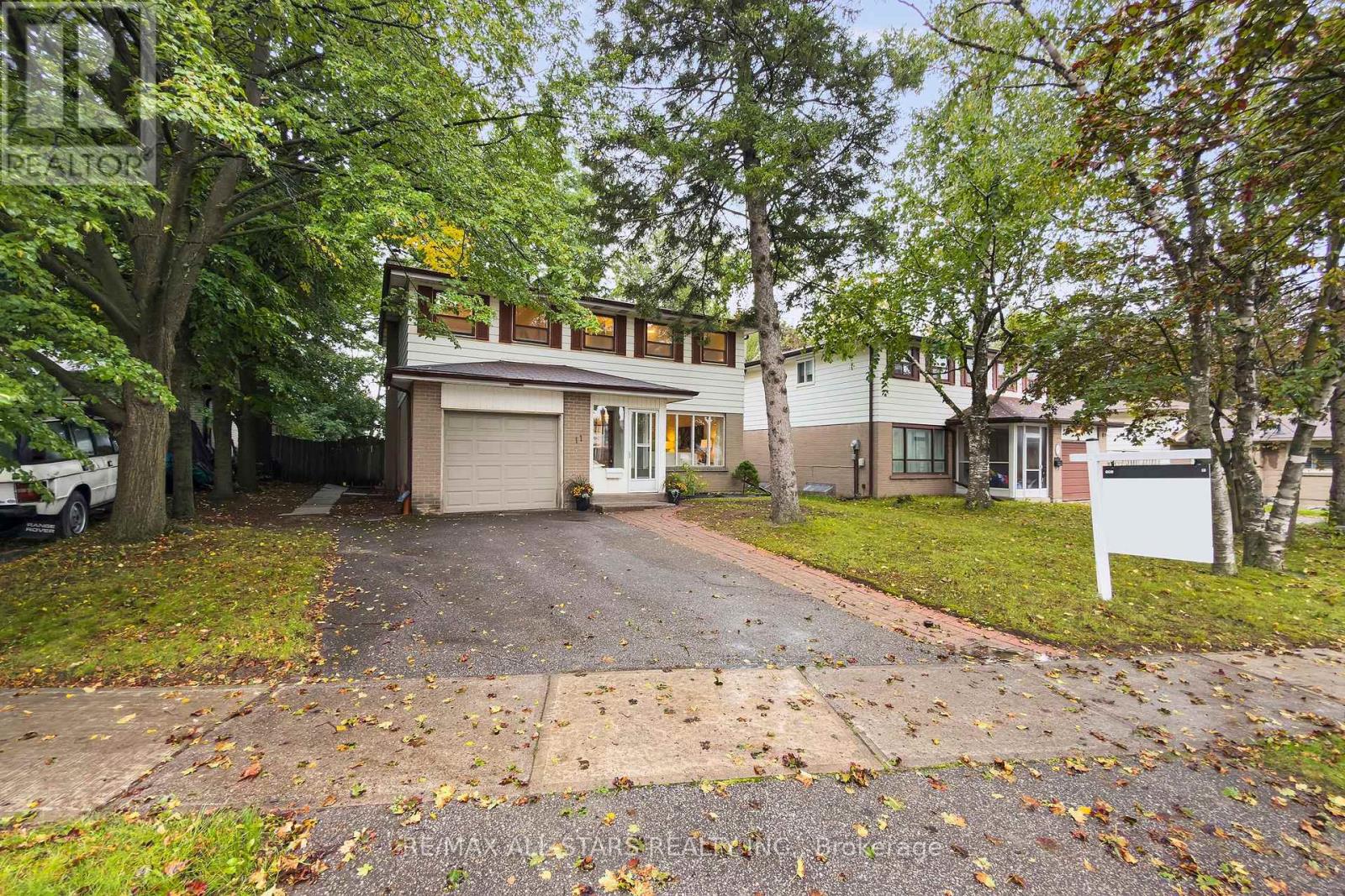 11 GILLBANK CRESCENT - 50