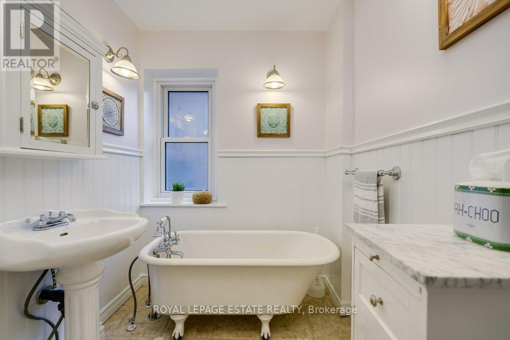 80 ELMER AVENUE - 25