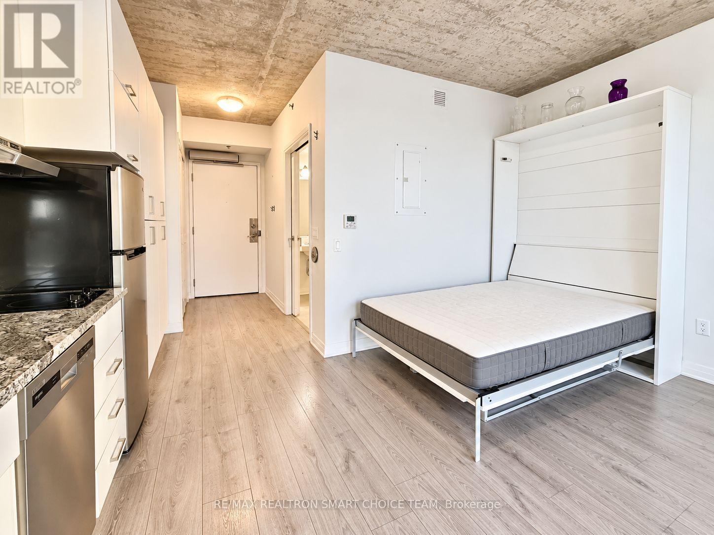 #721 1900 Simcoe Street North, Oshawa (Samac), Ontario, L1G0C1, Oshawa (Samac), Ontario — photo 4 of 5