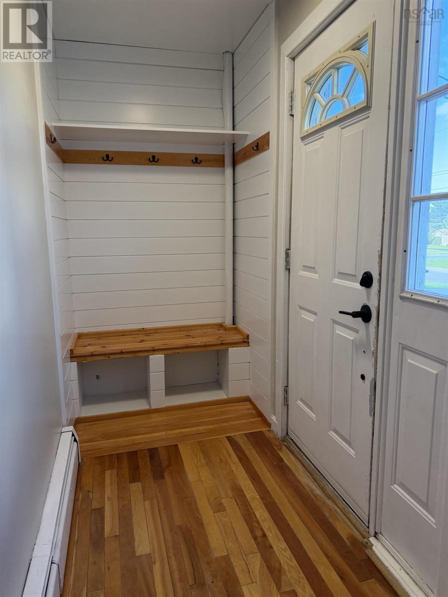 16 Rosewood Avenue, Glace Bay — photo 4
