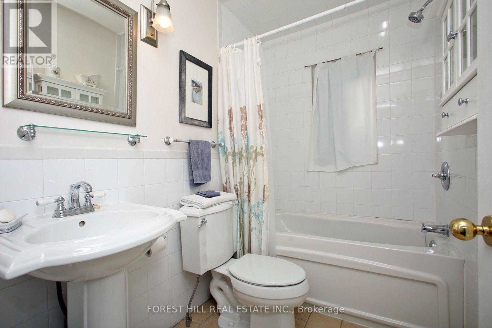 383 SCARBOROUGH ROAD - 22