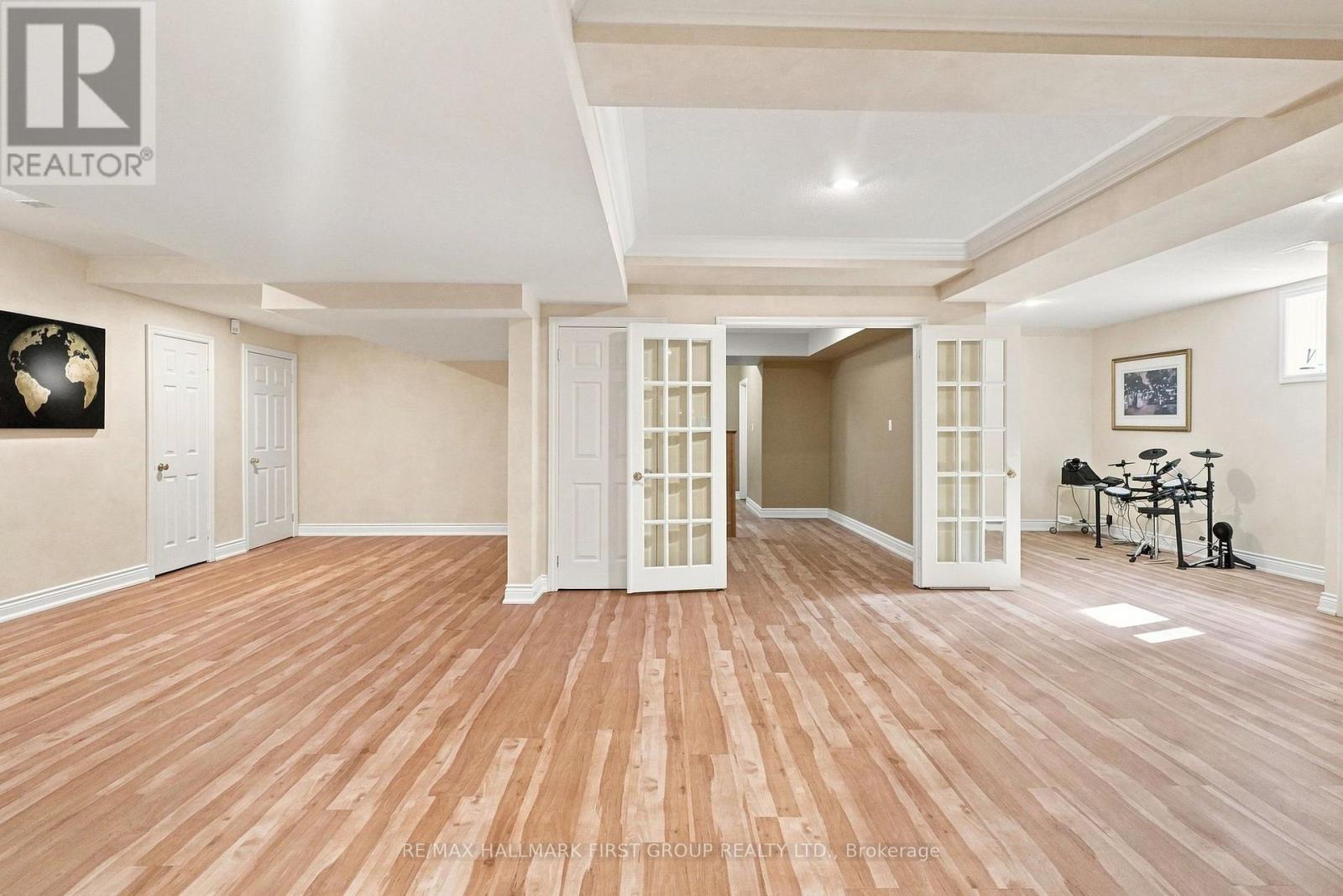 48 BUGGEY LANE - 45