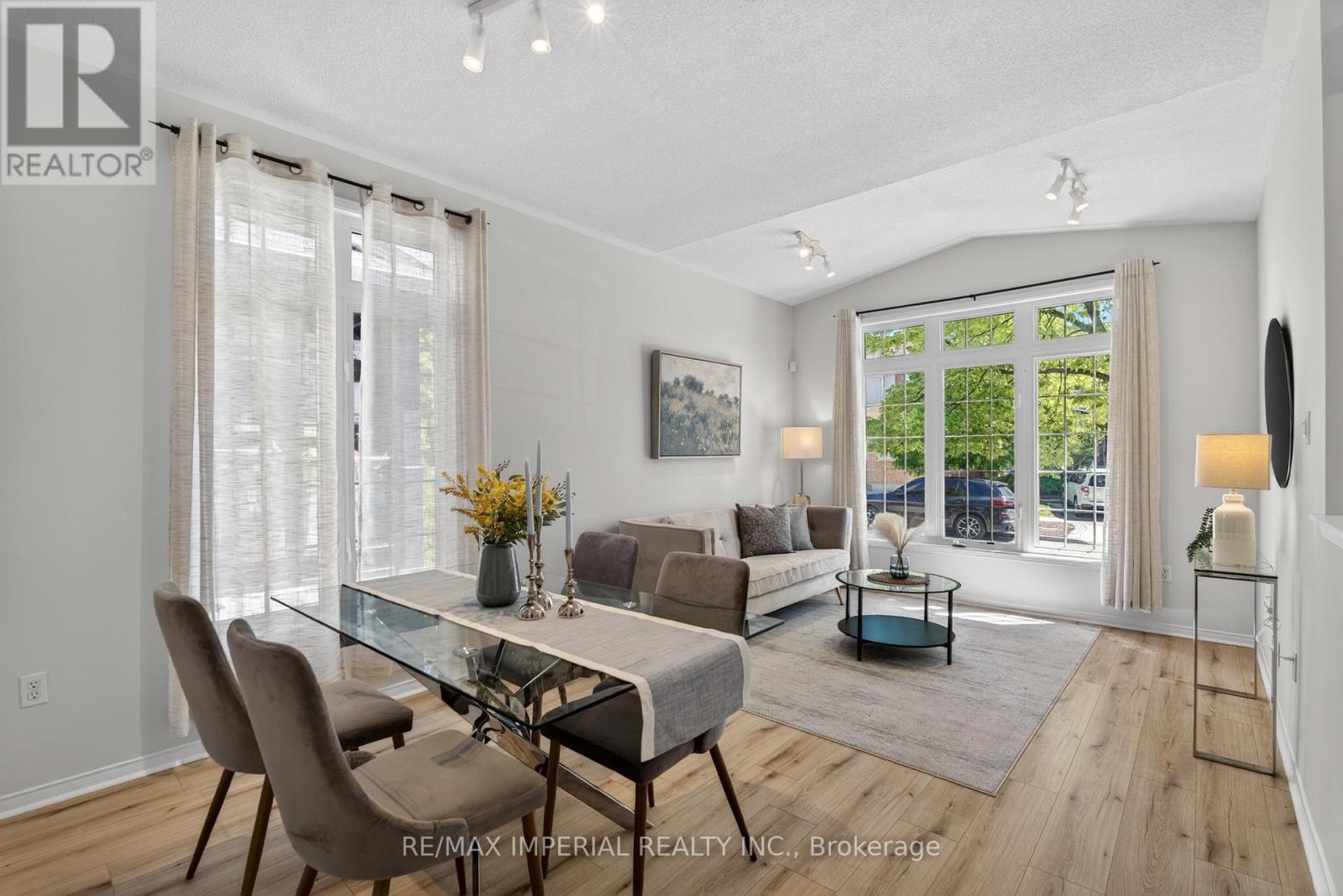 18 DAVIDOFF STREET - 5
