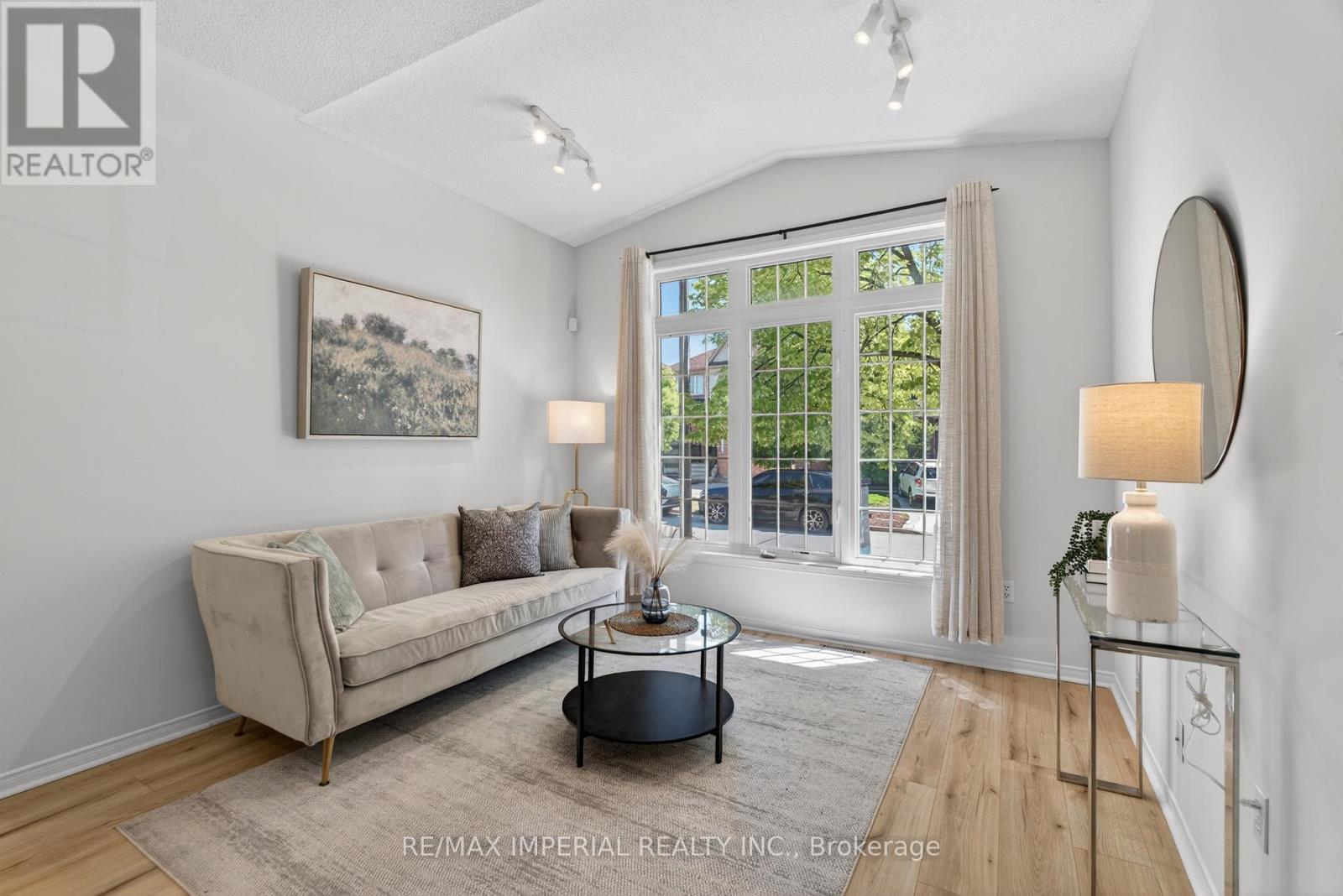 18 DAVIDOFF STREET - 6