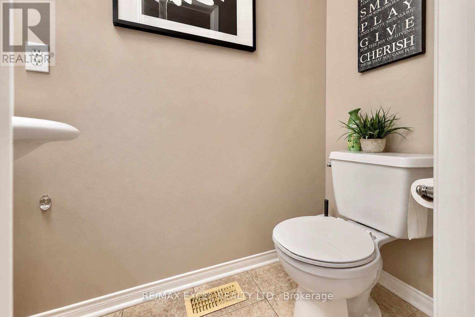 1808 CASTLEMORE AVENUE - 20