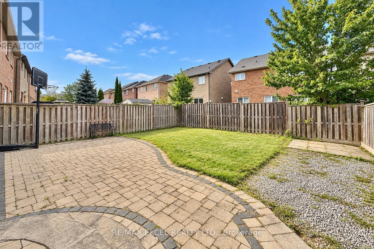 1808 CASTLEMORE AVENUE - 35