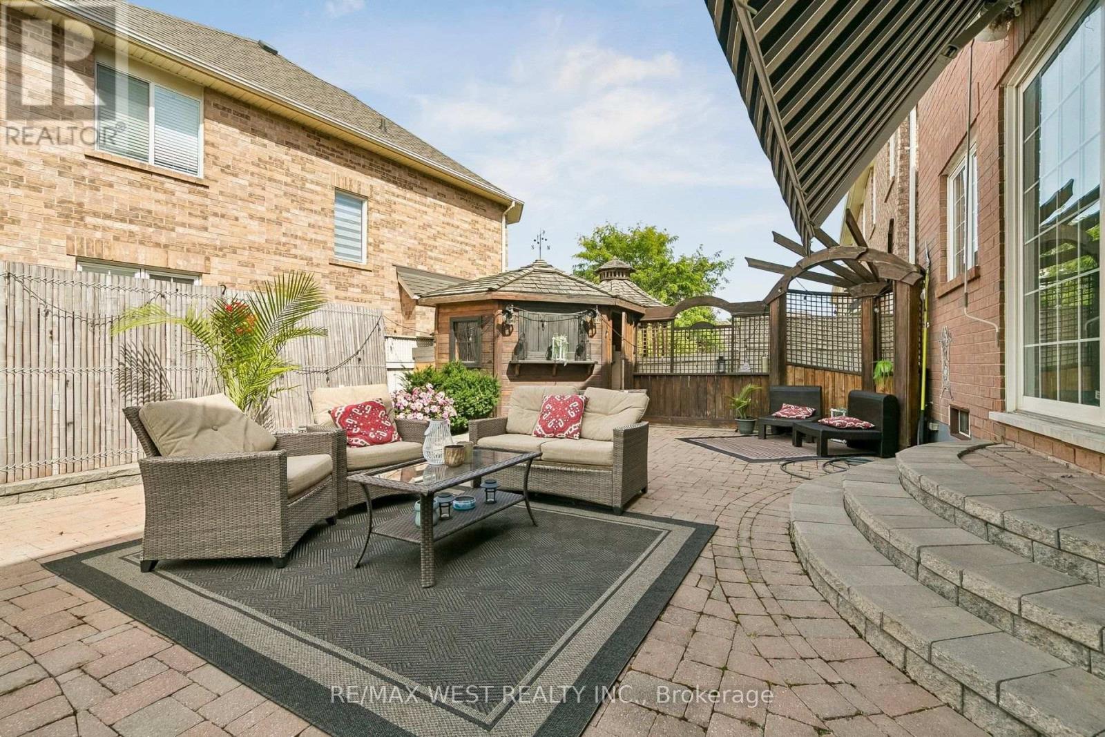 737 TURRELL CRESCENT - Image 47