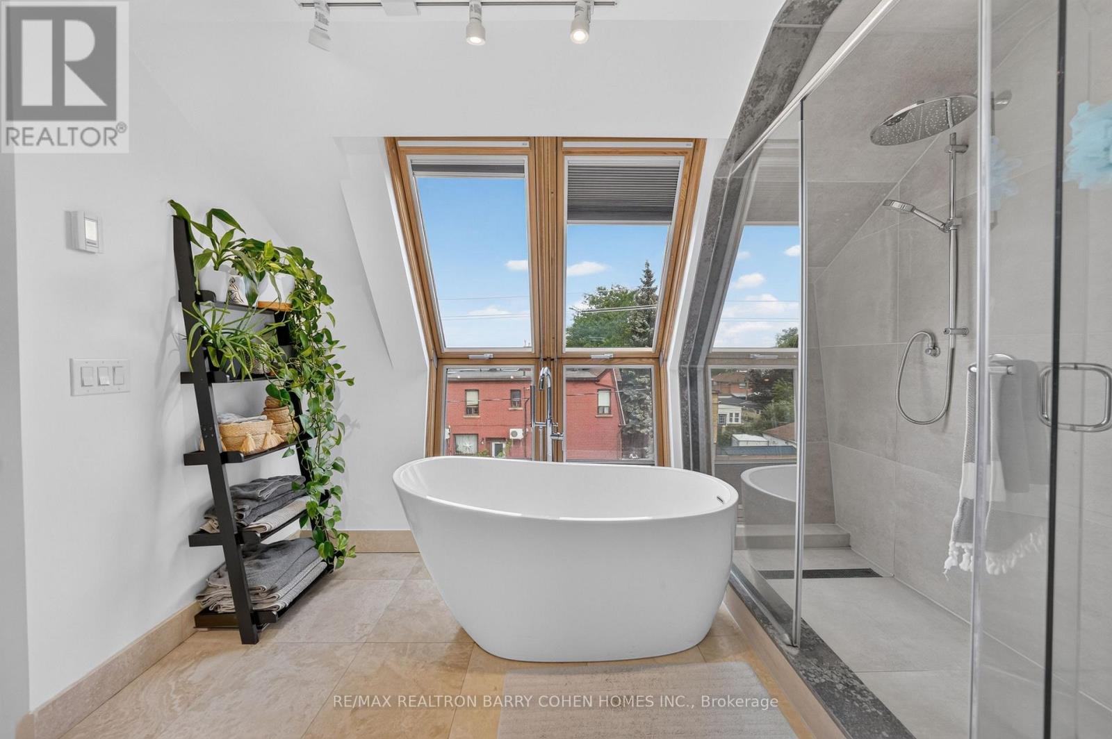 120 HOPE STREET - 14