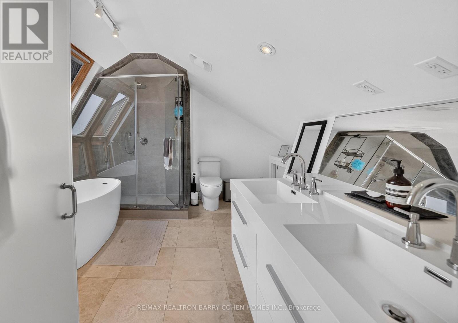 120 HOPE STREET - 15