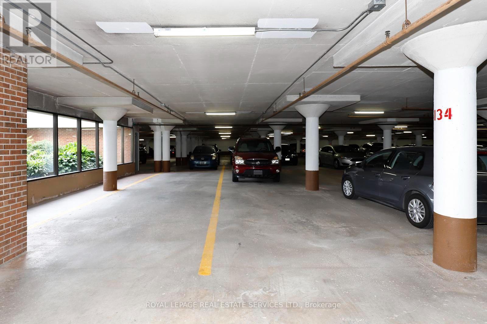 #1103 965 INVERHOUSE DRIVE - Image 36