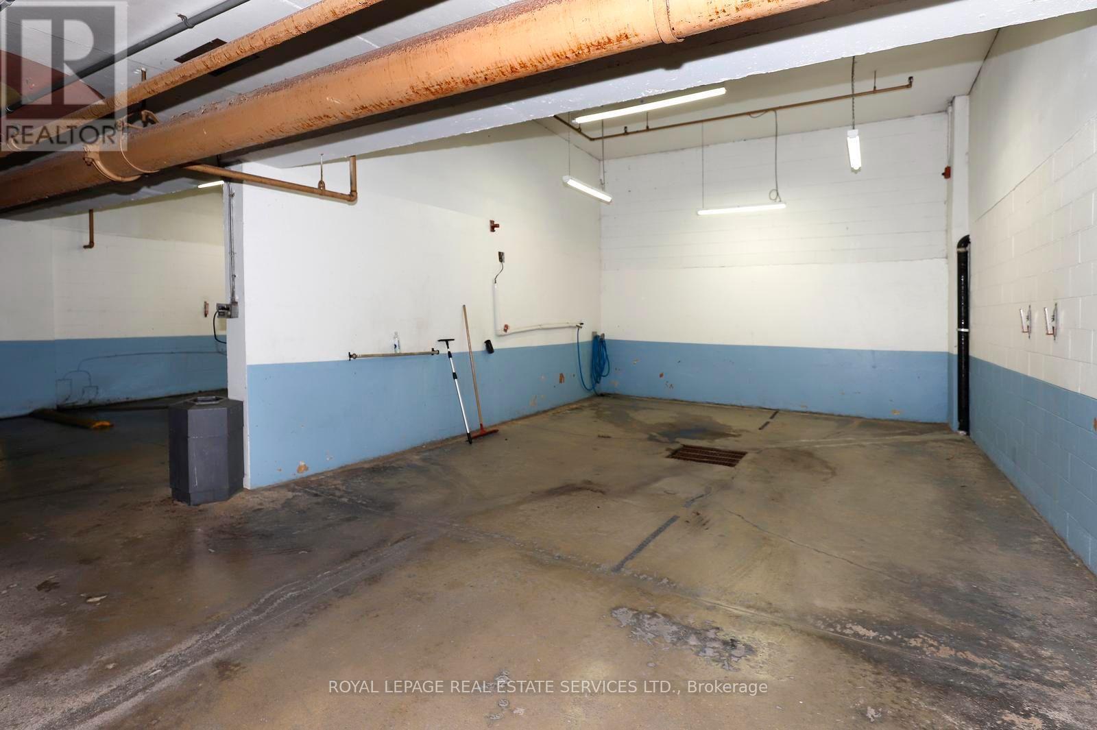 #1103 965 INVERHOUSE DRIVE - Image 37