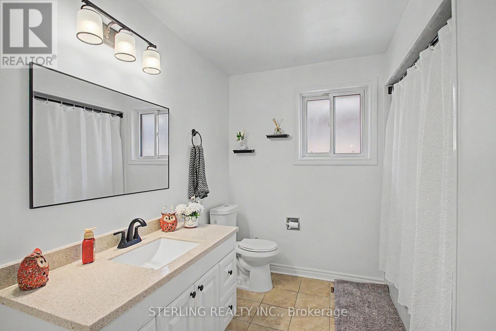 72 SUNFOREST DRIVE - Image 30