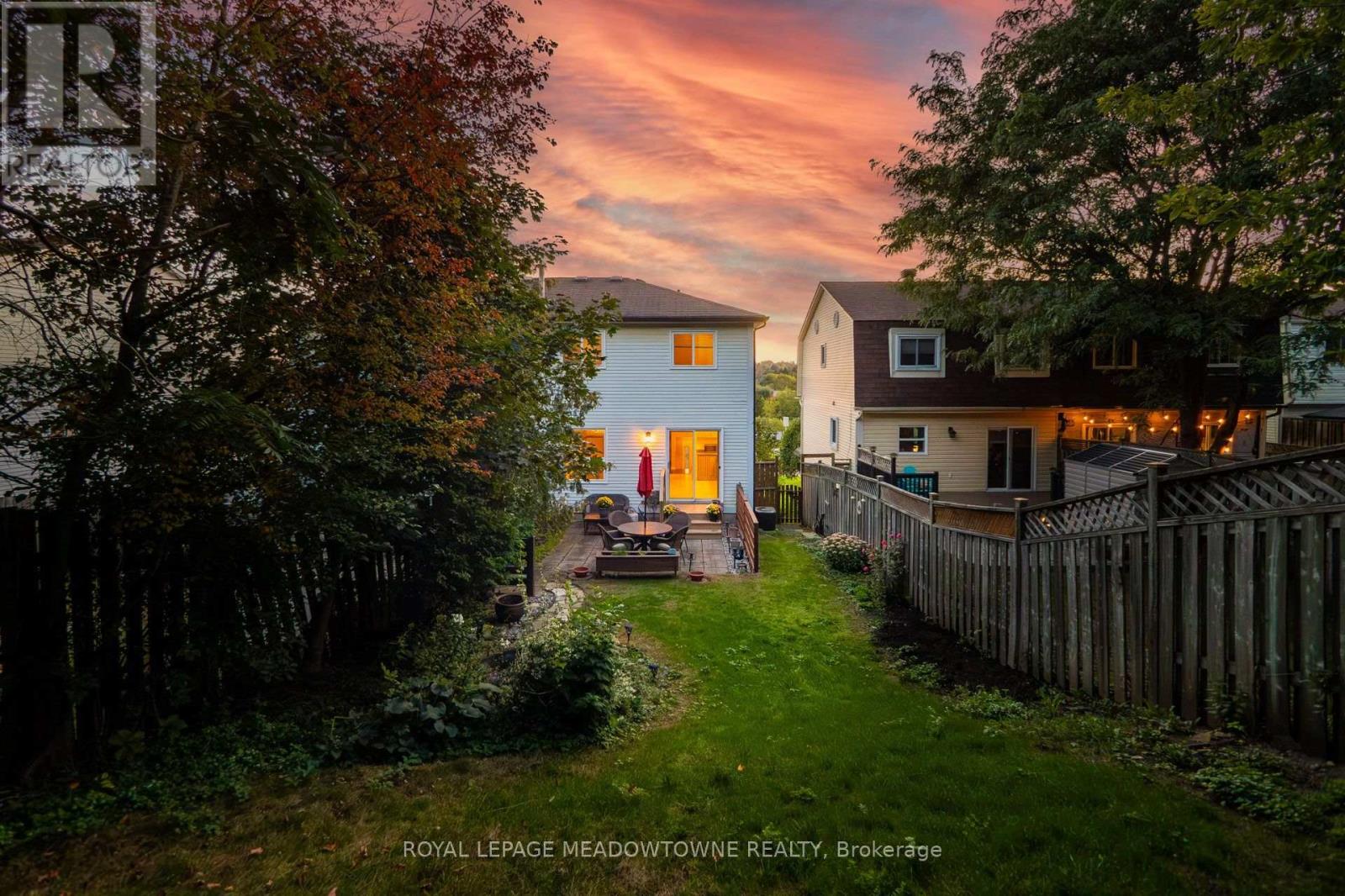 38 LAKEVIEW COURT - 44