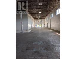 185 Toryork Drive, Toronto, ON M9L1X6 Photo 8