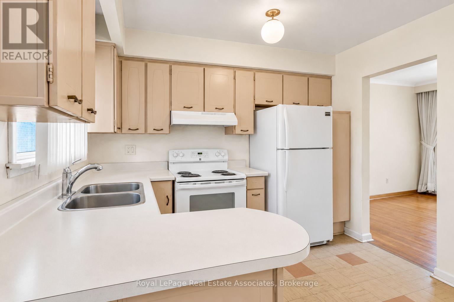 59 STAPLETON DRIVE - 16