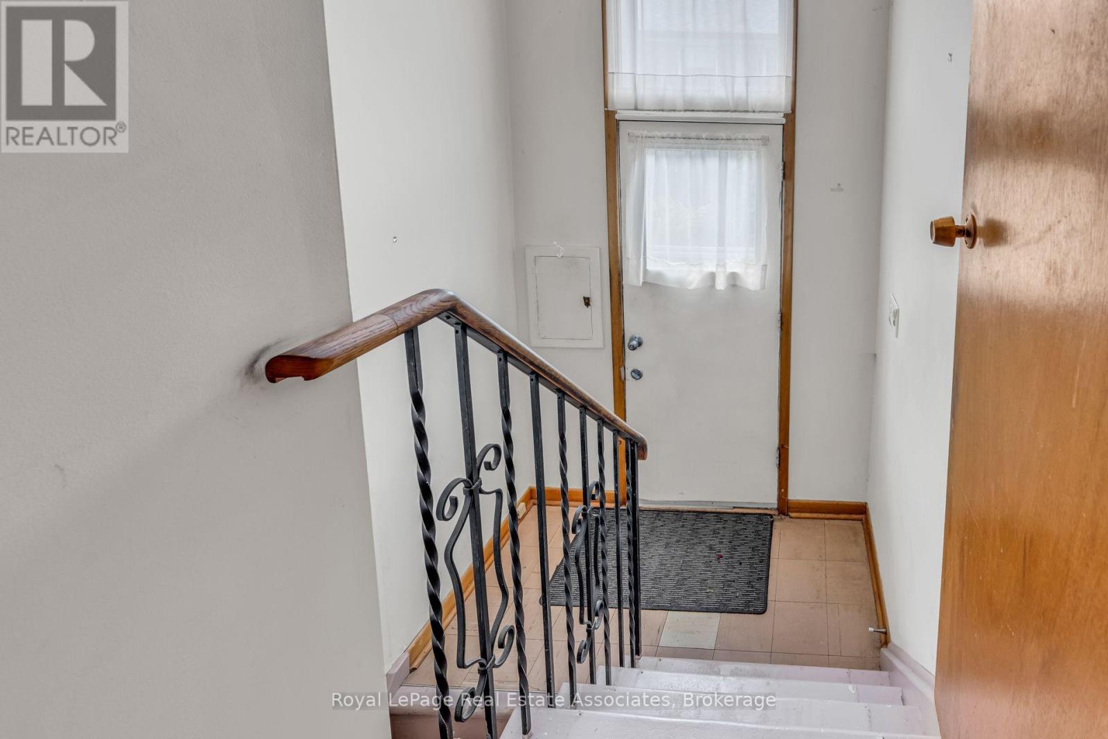 59 STAPLETON DRIVE - Image 27