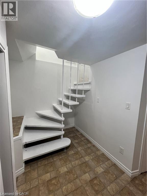 119 WALKER Street - 21