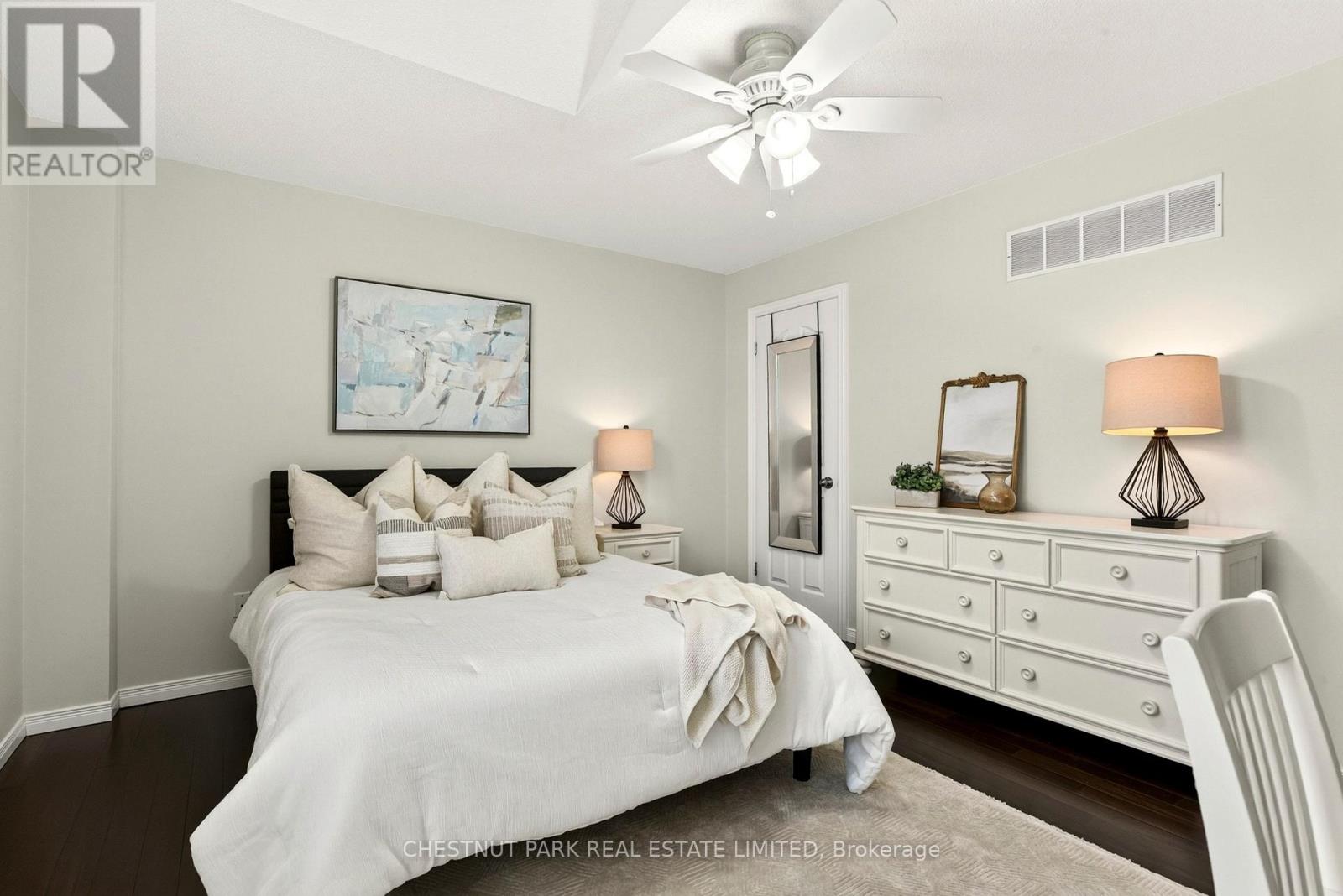 18 PELHAM DRIVE - Image 28