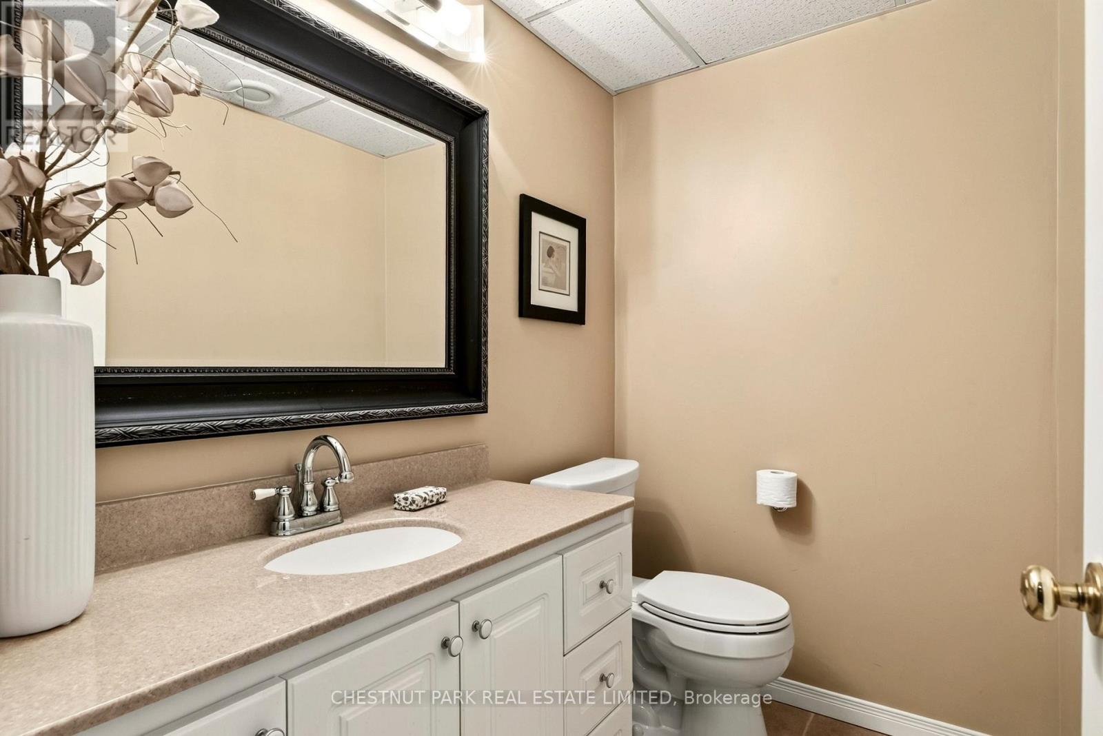 18 PELHAM DRIVE - Image 36