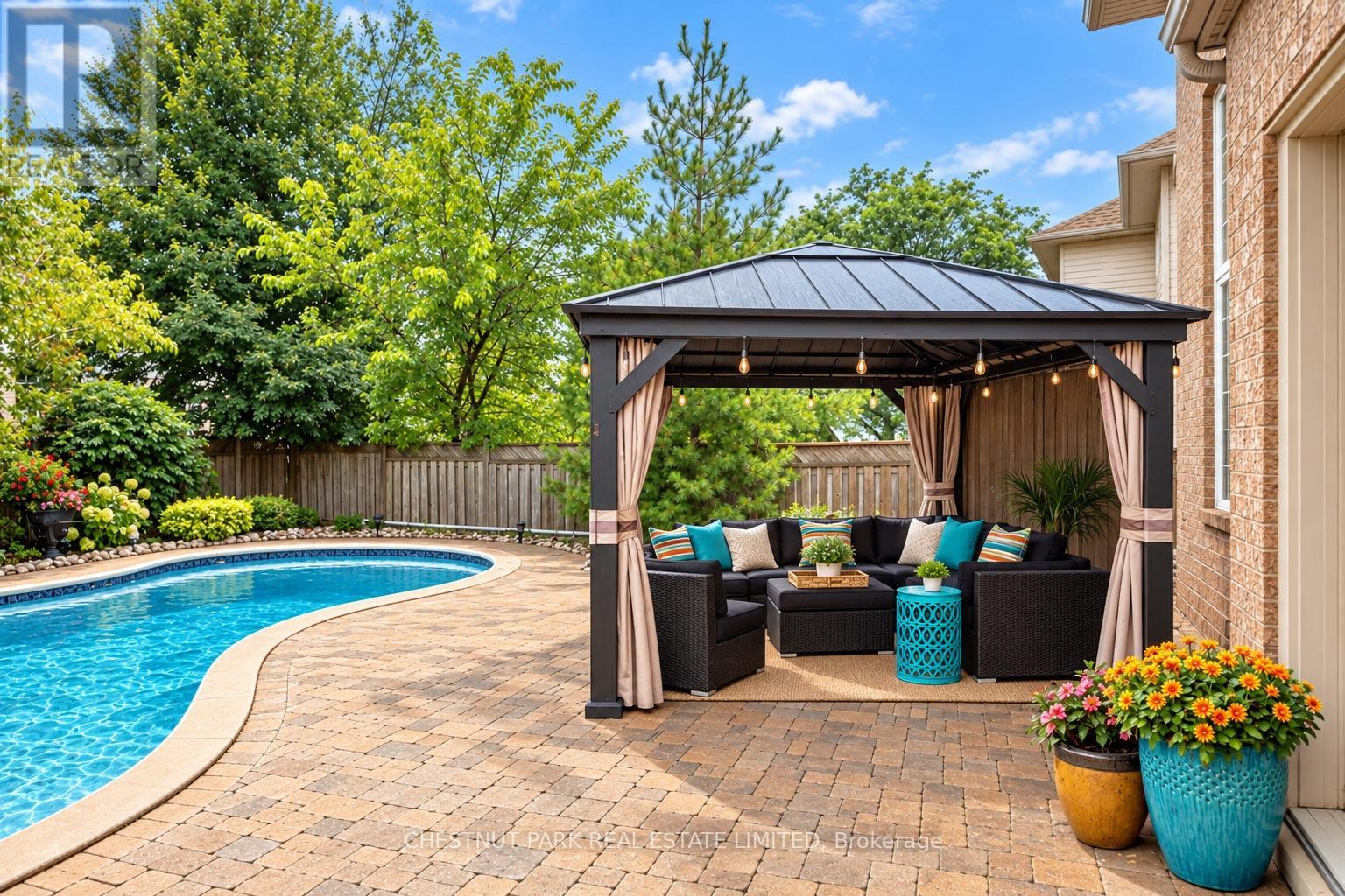 18 PELHAM DRIVE - Image 37
