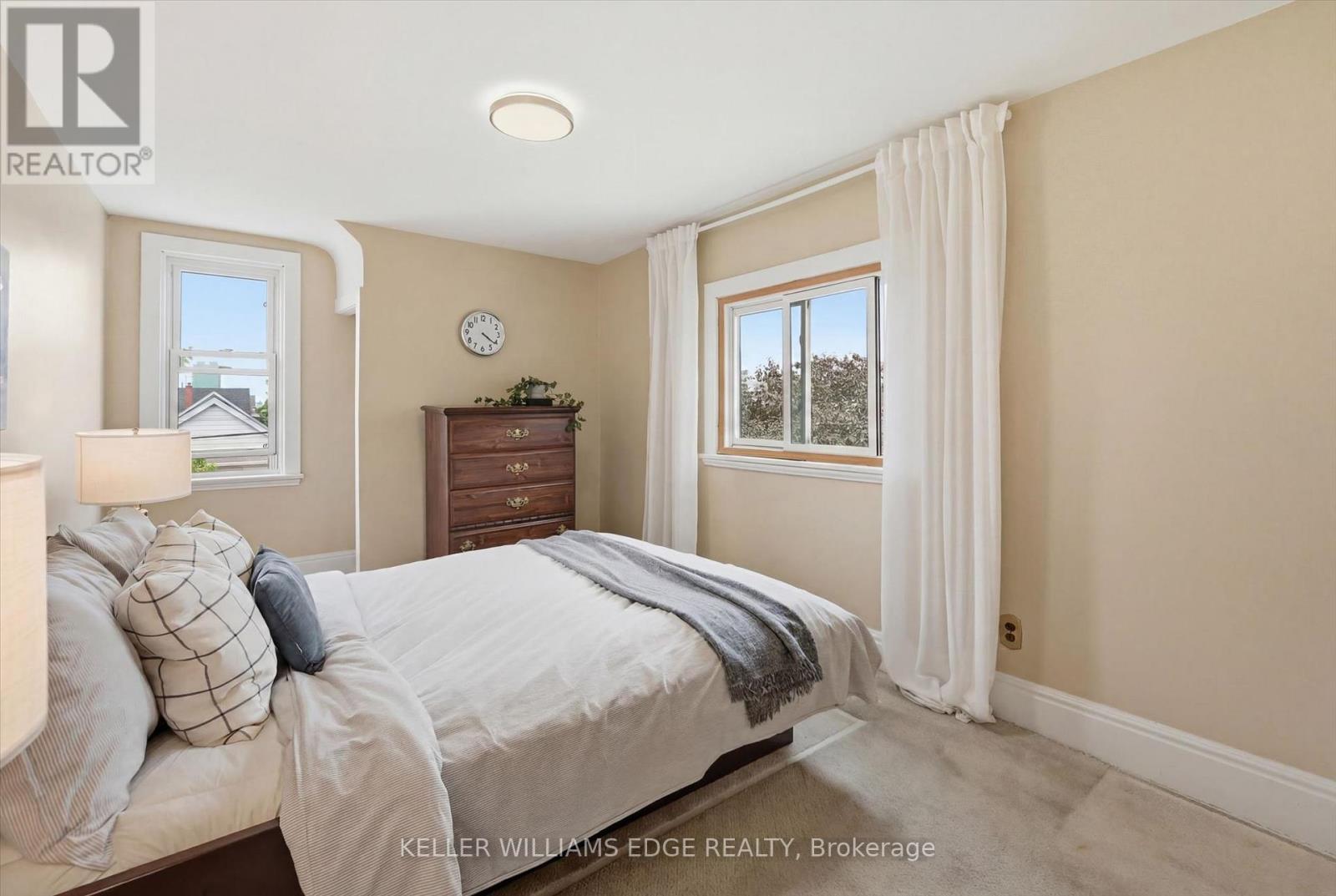 144 CAMPBELL AVENUE - Image 25