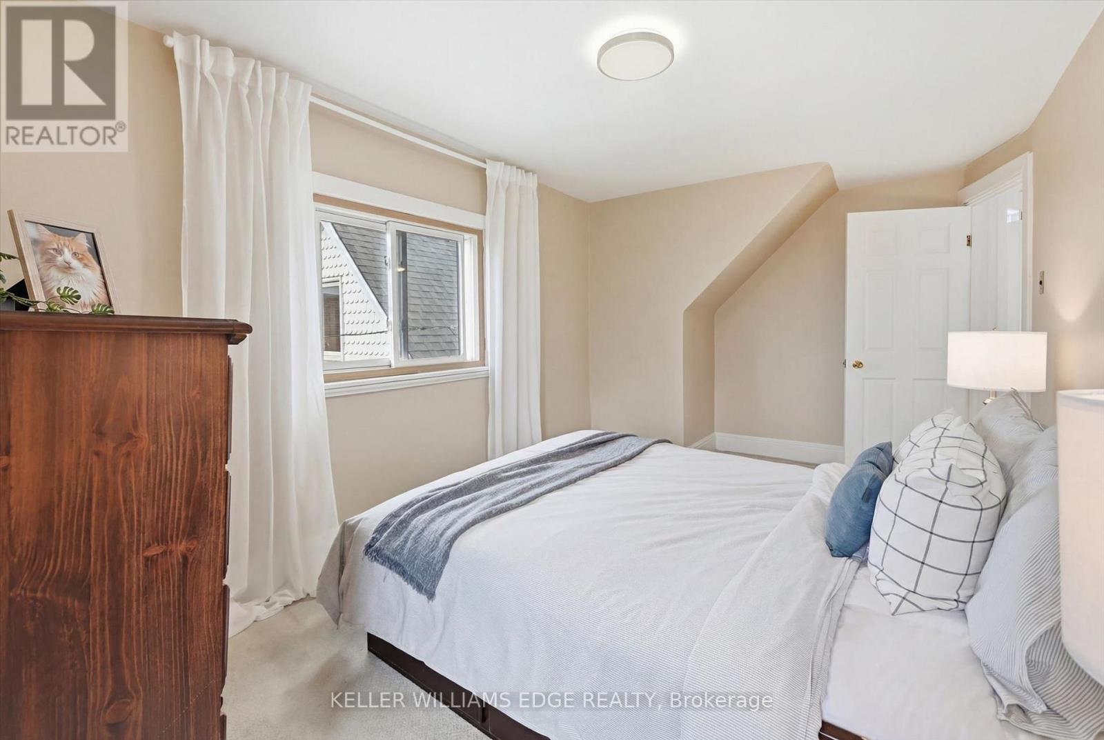 144 CAMPBELL AVENUE - Image 26