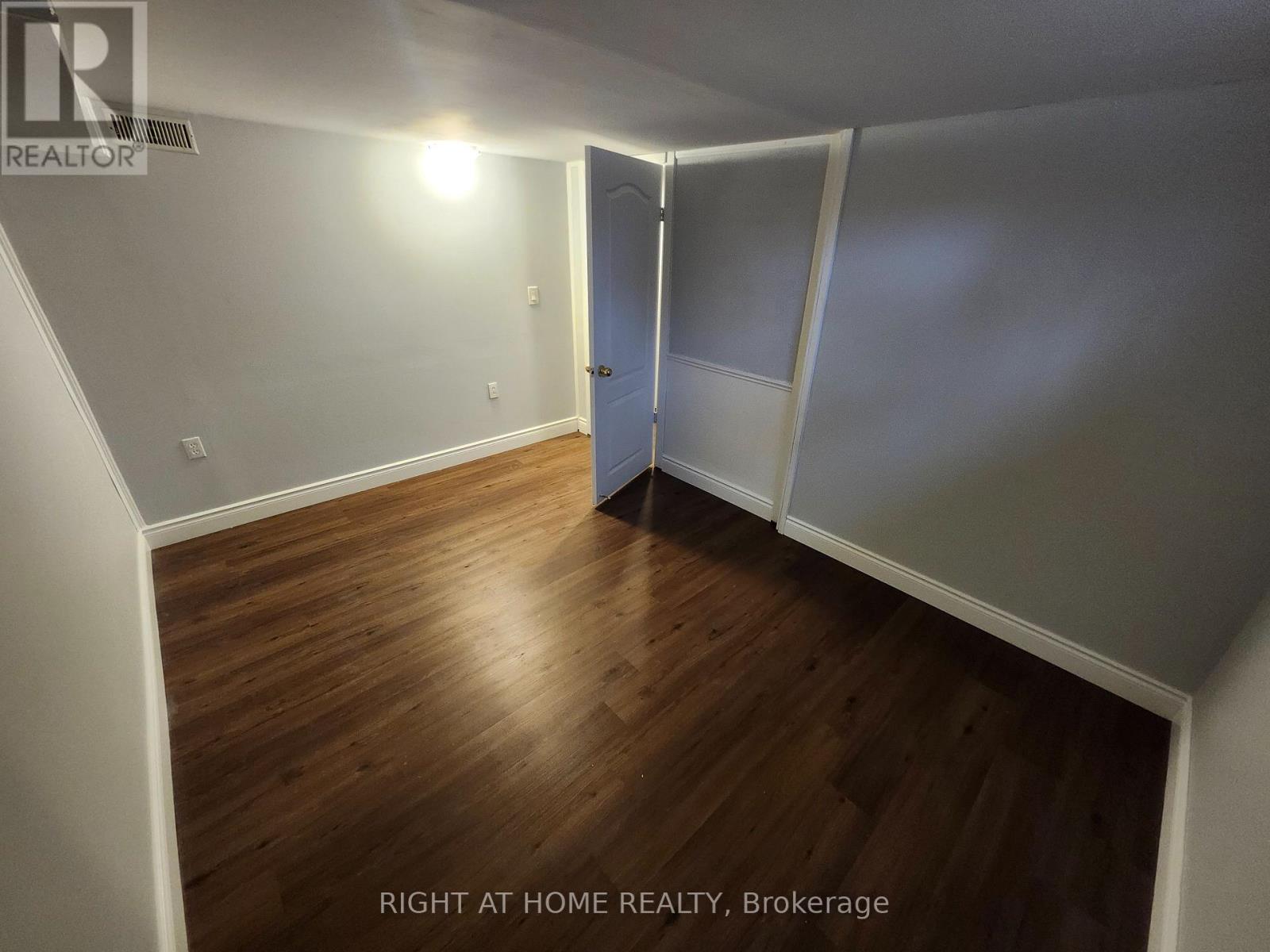 BASEMNT - 48 WESTMOUNT ROAD S, Waterloo — photo 8
