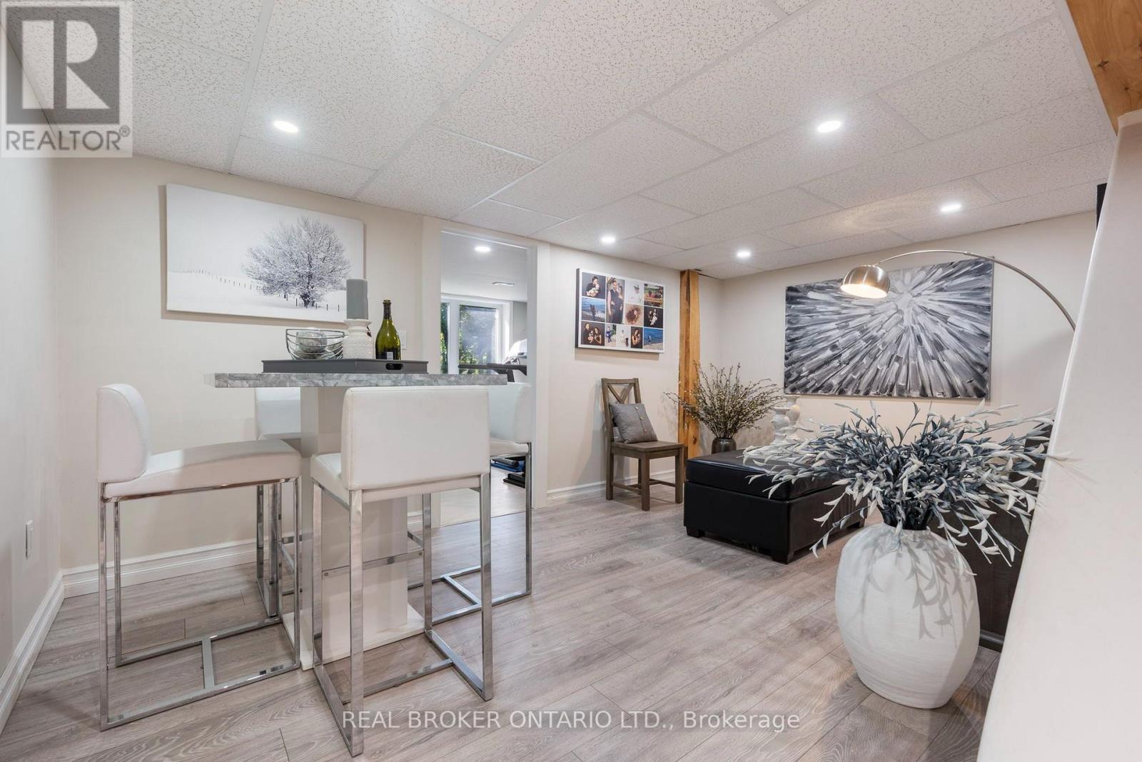 9 MICHAEL'S LANE - Image 28
