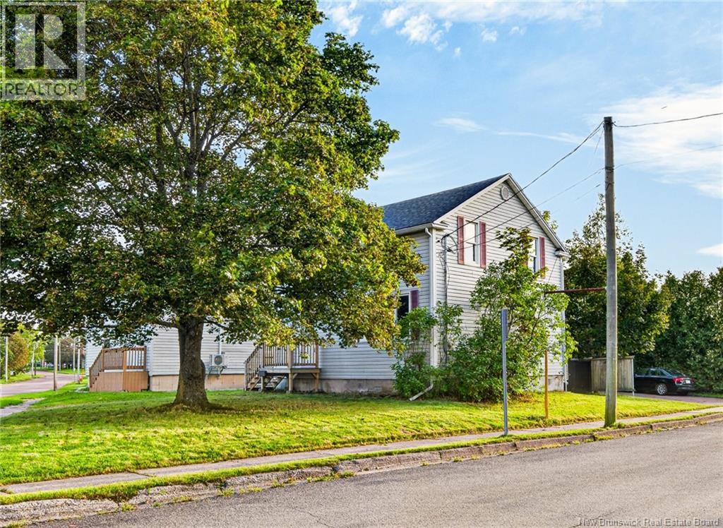210 Broadway Street, Moncton — photo 2