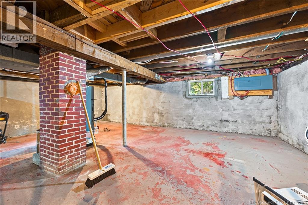 210 Broadway Street - 35