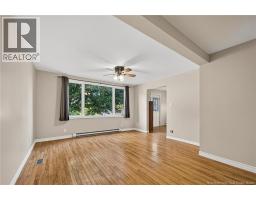 210 Broadway Street, photo 10