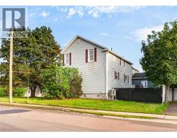 210 Broadway Street, photo 3
