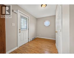 210 Broadway Street, photo 4