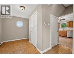 210 Broadway Street, photo 6