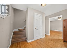 210 Broadway Street, photo 7