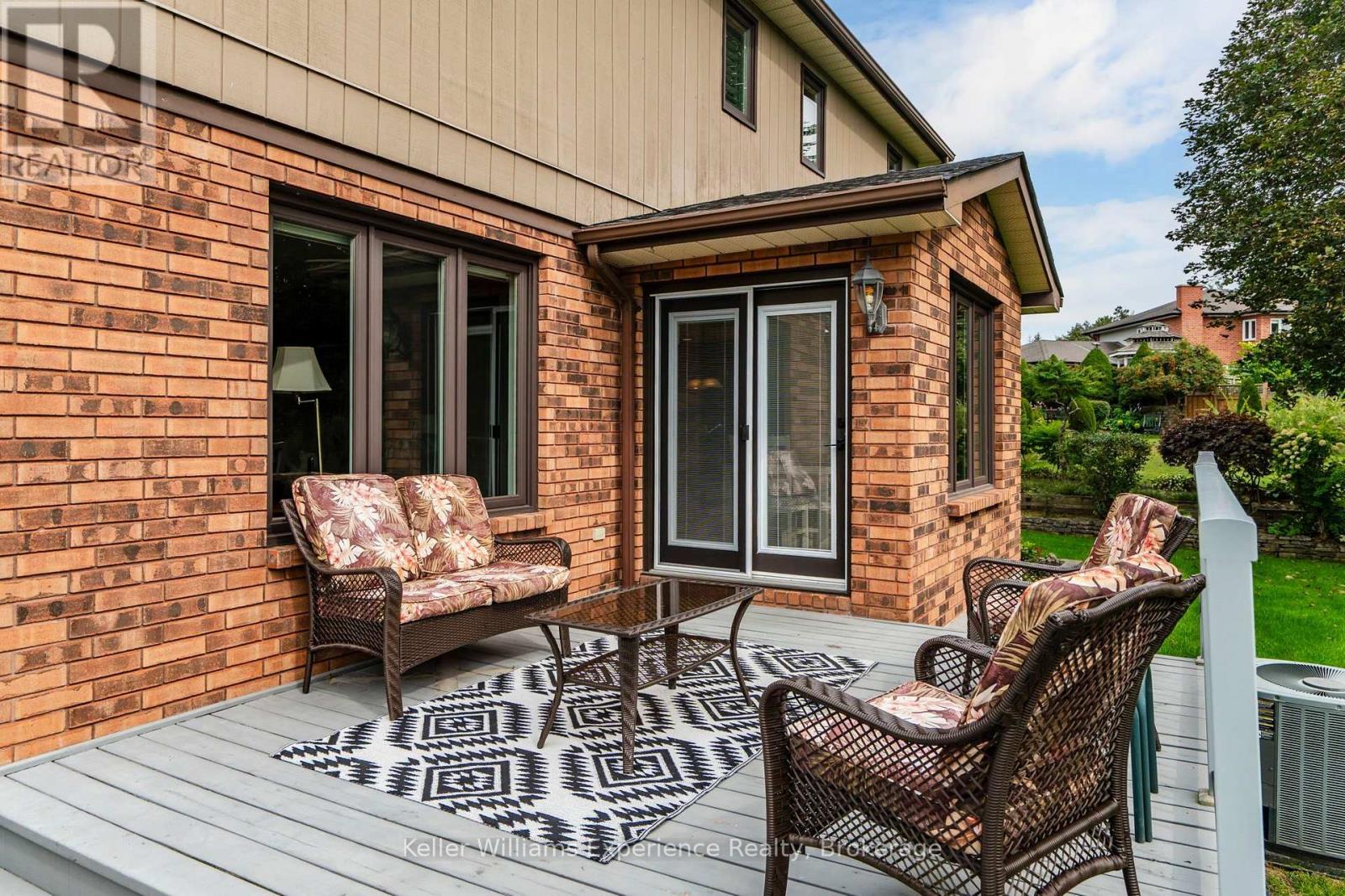 27 ROSEWOOD AVENUE - Image 38