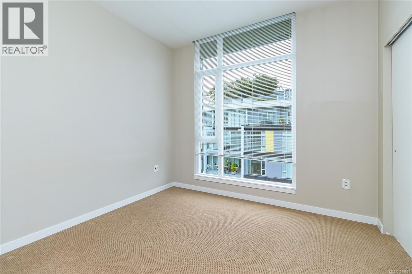 #901 379 Tyee Rd - Image 16