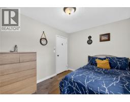 Living room/Dining room - 138 Woodland Dr, Salt Spring, BC V8K1K1 Photo 13