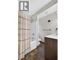 138 Woodland Dr, Salt Spring, BC V8K1K1 Photo 15