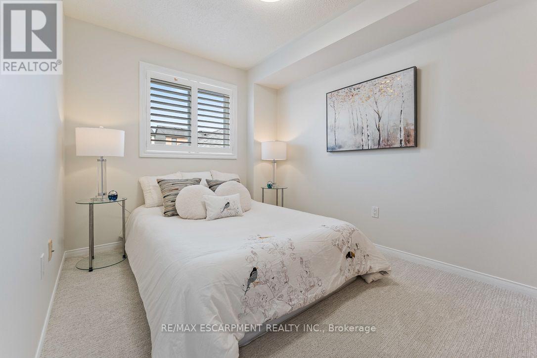 253 GATWICK DRIVE - 21