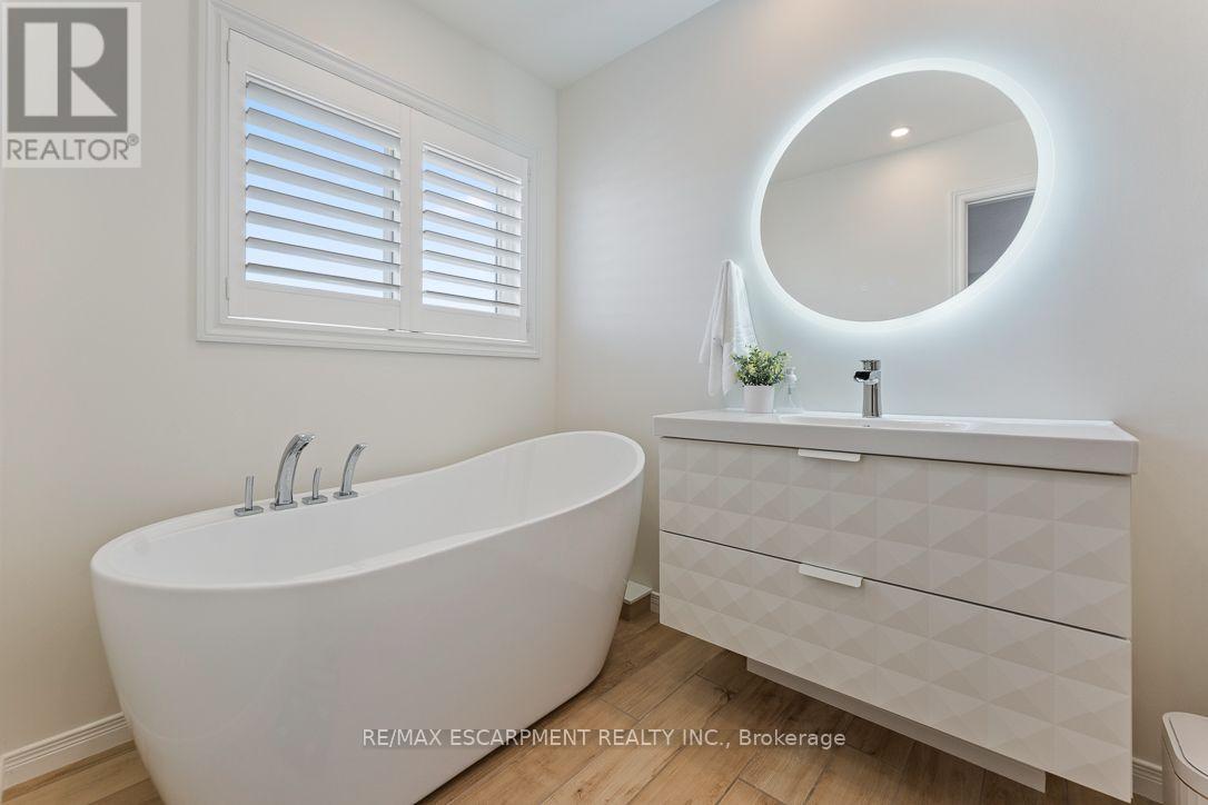 253 GATWICK DRIVE - Image 30