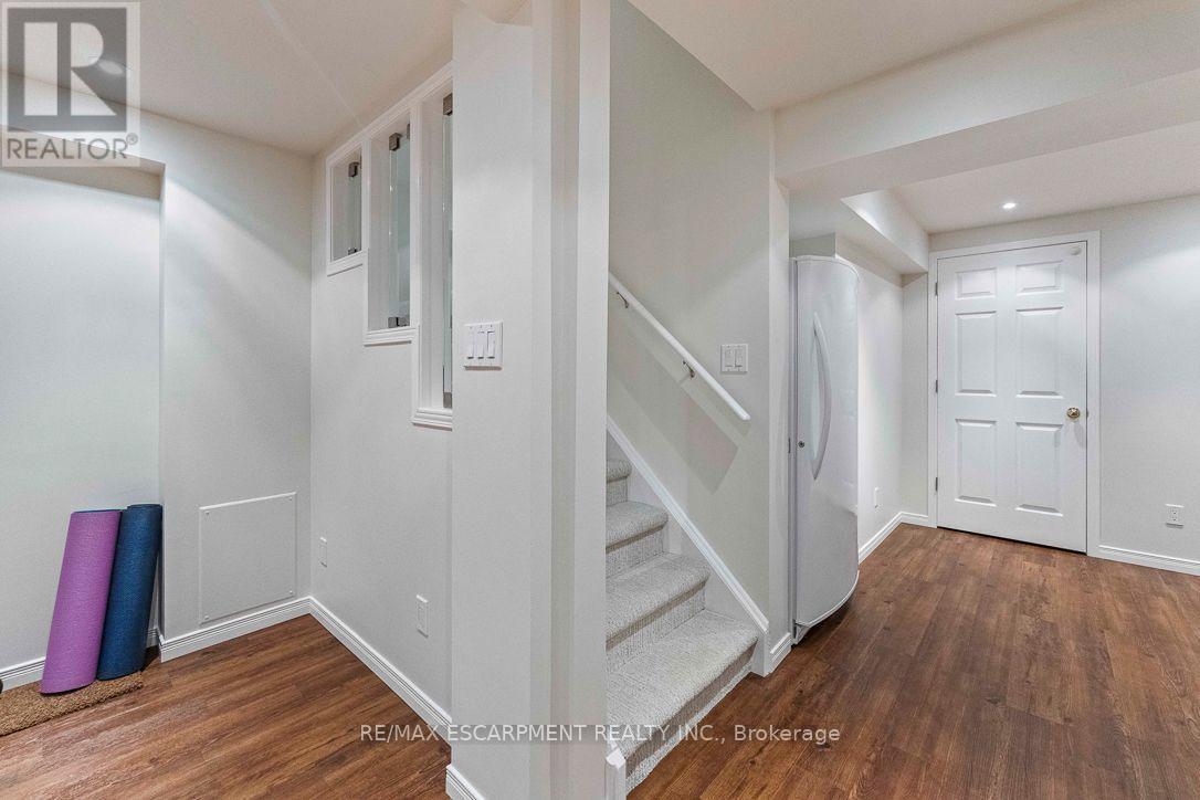 253 GATWICK DRIVE - Image 33